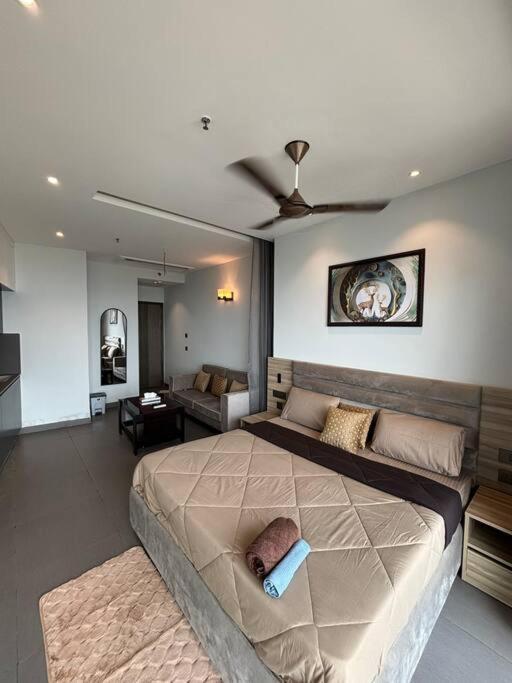 Countryside Luxury Suites - Supernova Noida Nova Deli Exterior foto